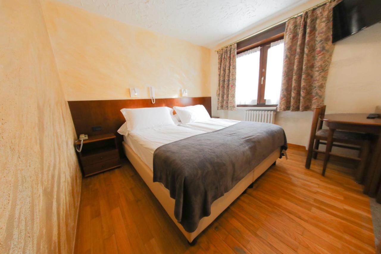 Hotel Sporting Breuil-Cervinia Εξωτερικό φωτογραφία